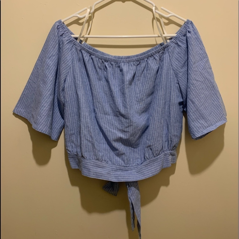 J.O.A Los Angeles Sz L Off the Shoulder Top
